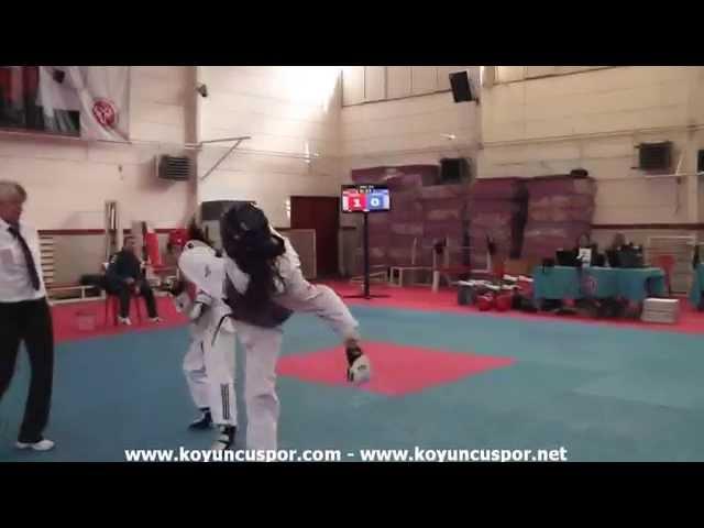 62kg Fatmanur Kalmis vs Gamze Ozdemir (2014 İntern. The queen of TKD Tournment)