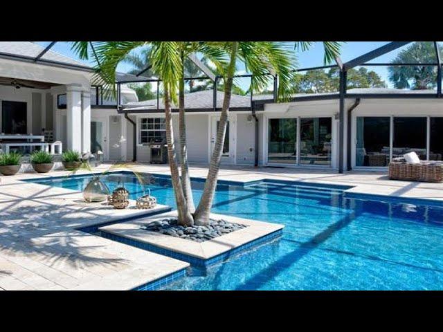 1627 Murex LN, NAPLES, FL Presented by Derek Carlson.
