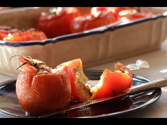 Tomatoes Stuffed with Trahana