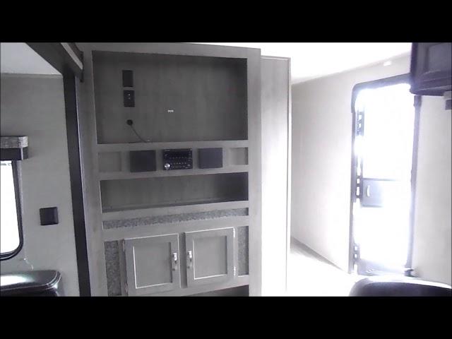 Wana RV Center - 2019 PUMA 32RKTS TRAVEL TRAILER