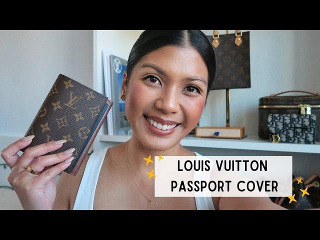 LOUIS VUITTON PASSPORT COVER IN MONOGRAM CANVAS | REVIEW AND THE PERFECT GIFT FOR YOUR TRAVEL LOVER!