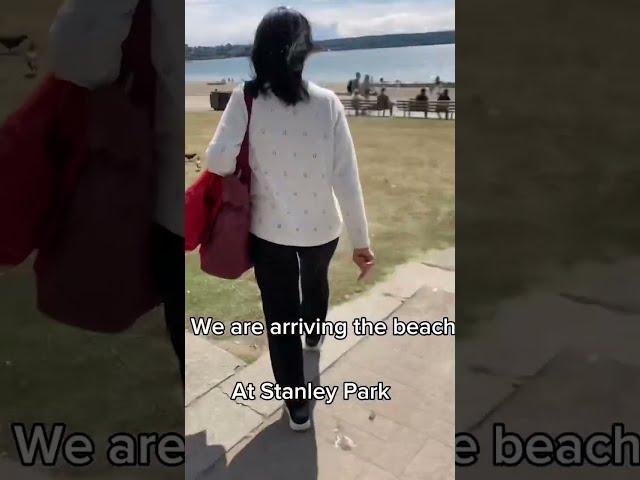 Đi đến Stanley park ,Vancouver cùng em gái!@Nga Tran Canada,go to Stanley Park Vancouver with ..