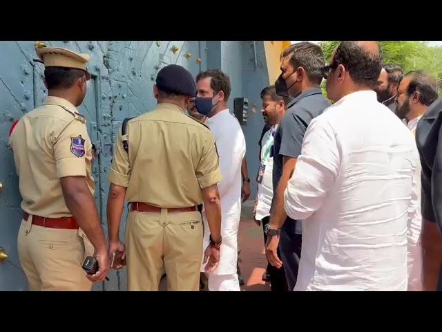 Shri Rahul Gandhi met with NSUI leaders at the Chanchalguda jail