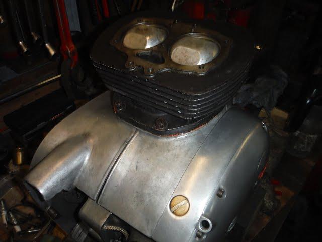 BSA A65 engine strip and rebuild 4 Observations relating to 750 top end conversion components.