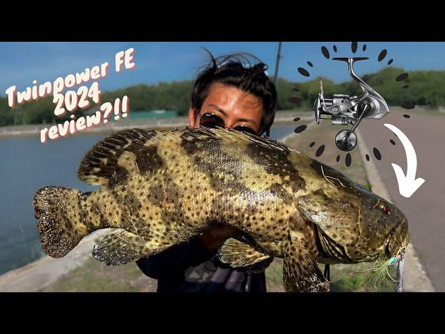 First Fish on my Newest Reel!!! | Twinpower FE 2024 Review | Shore Jigging at Lazarus Island