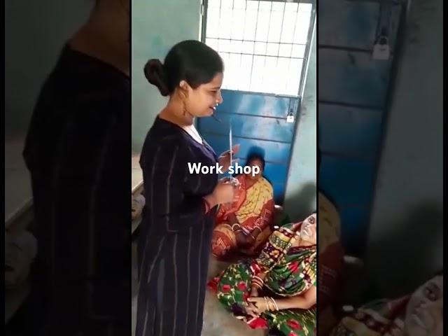 Design samjhate huye designer Ankita #workshop