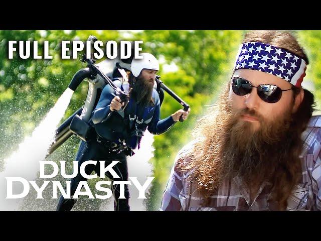 The Most EXCITING Lake Trip Ever (S6, E9) | Duck Dynasty | Full Episode