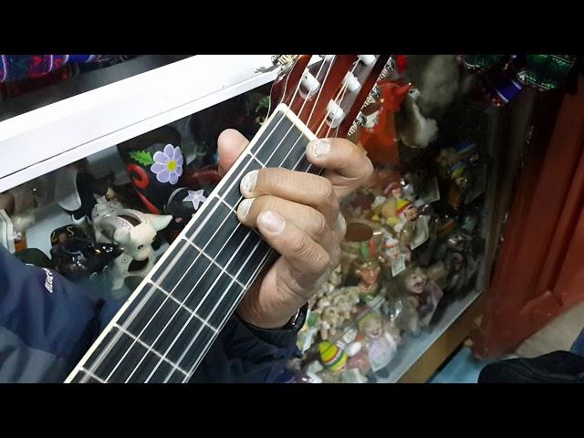 Guitarra bordoneo La Menor y Mi menor