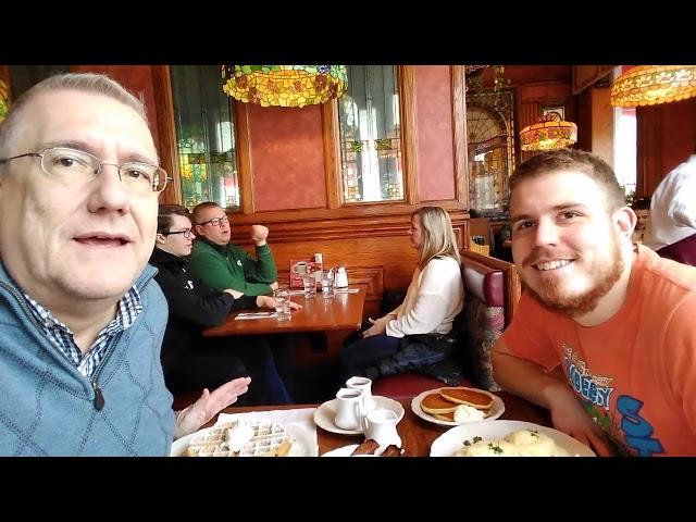 Walker Bros. Original Pancake House Review