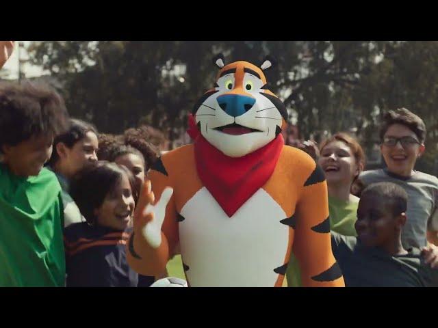 Big Crunch Kelloggs Frosted Flakes Commercial