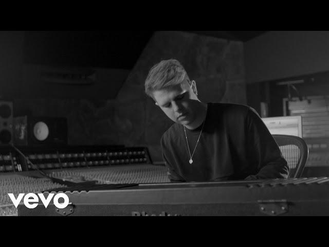 Louis Mattrs - Superman / WGW (Official Video)