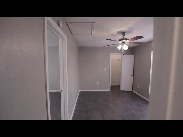 The Fredd Townhome Apartments in San Antonio Texas - thefreddapts.com - Studio Apartment For Rent