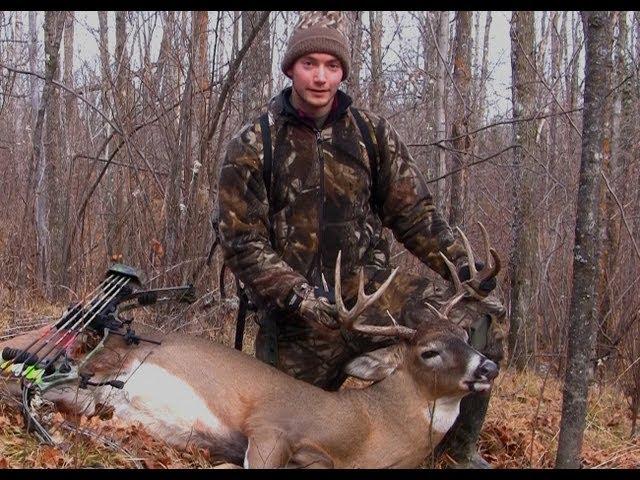 Bowhunting Self-Filmed 10 Pointer Minnesota