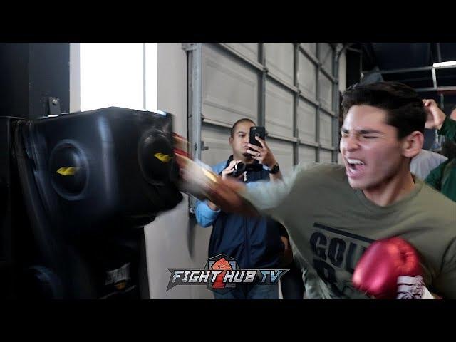 KING RYAN GARCIA GOING HAM ! DROPPING BOMBS DURING WORKOUT!