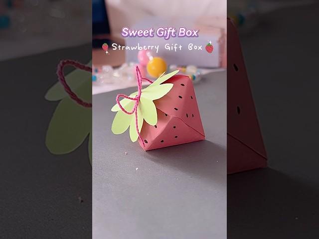Strawberry sweet gift box #shorts #art #diy #muktaartandcraft #youtubeshorts