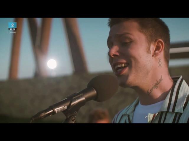 Hugo Helmig - Tell Me to Stay (LIVE @ Roskilde Festival 2020 på DR2)