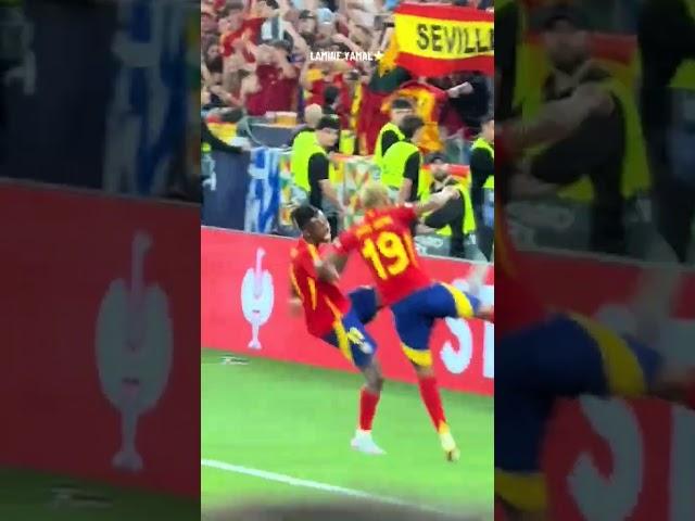 لامين يامال ونيكو وليامز