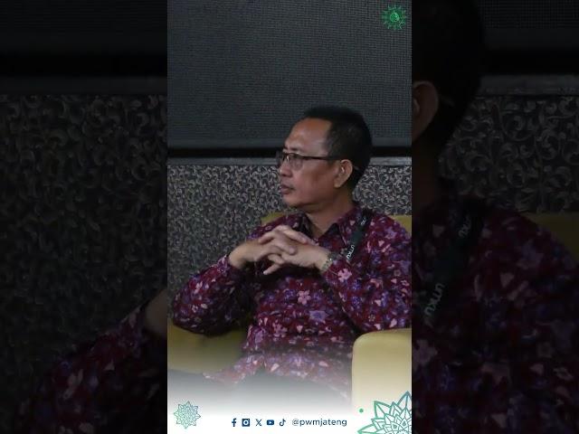 Ketua PWM Jateng Dr. KH. Tafsir, M.Ag Melakukan Kegiatan Bedah Buku ke-2