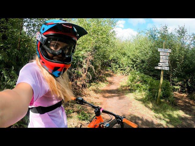 Downhill MTB girl?