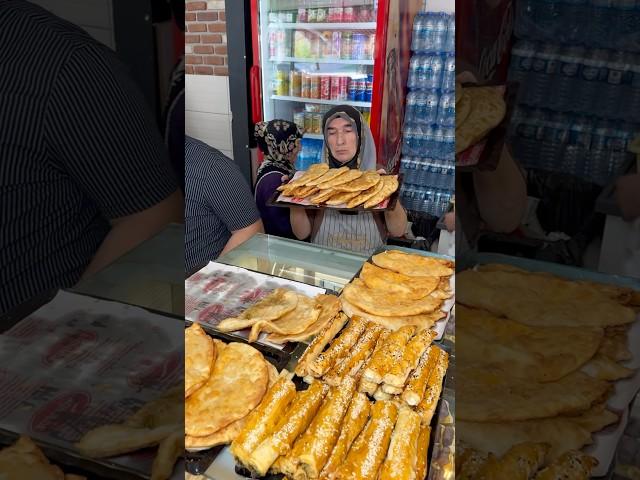 Kahramanmaraş’ın meşhur D böreği #börek #lezzet