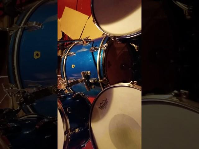 1969 Ludwig Downbeat drum set sound sample