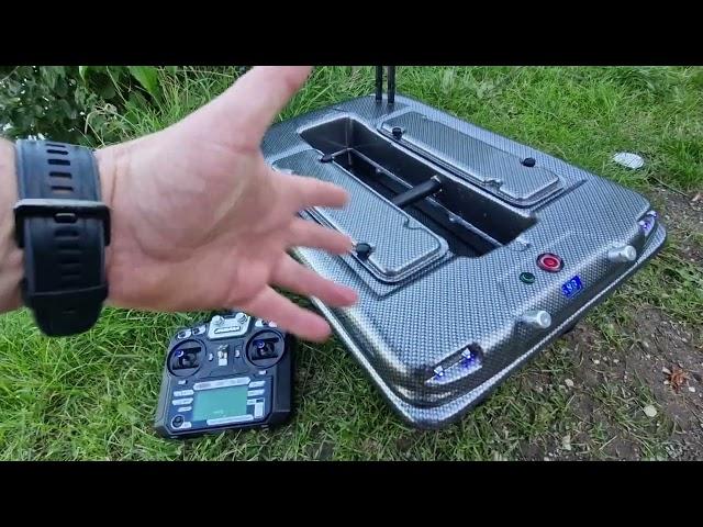 Futterboot Carp Madness X Jet mit GPS Autopilot und Deeper