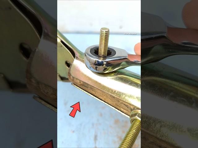 The Best Rake Handle Making Technique So It Will Never Fall Over #diy #tips #skills