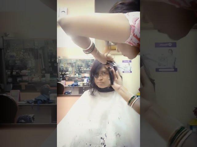 Step Cut For Medium Hairs | Step by Step | Cutting | Hairs | Madhabi Beauty Parlour#hairstyle