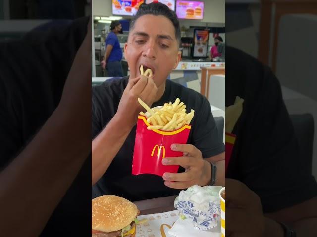 LA HAMBURGUESA MÁS CARA DE MCDONALDS #kelvynpadilla #venezuela #preguntaseria