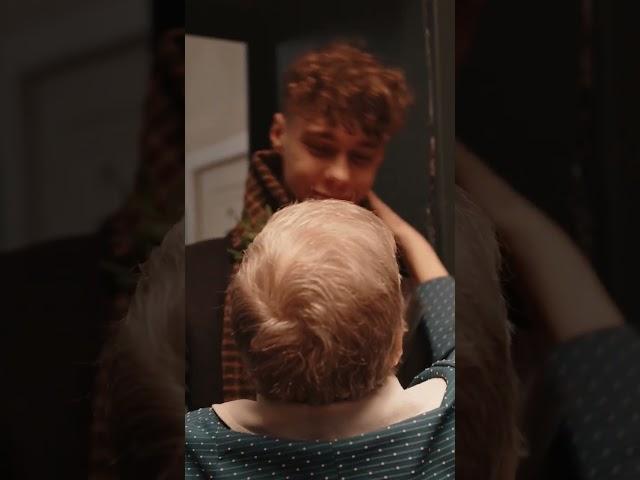 СКАЗКА ПОСТУЧИТСЯ В ДОМ- (ОТРЕЗОК ИЗ ВИДЕО)