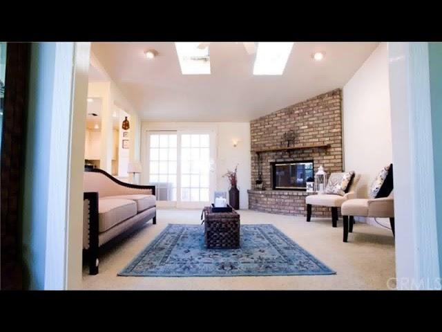 Real Estate for Sale 1001 W 18th Street, Santa Ana, CA 92706