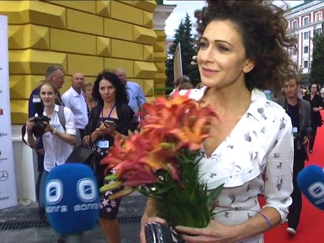 Ксения Раппопорт, Никита Михалков, Михаил Пореченков - Горький Fest. Модный свет ТК Волга.
