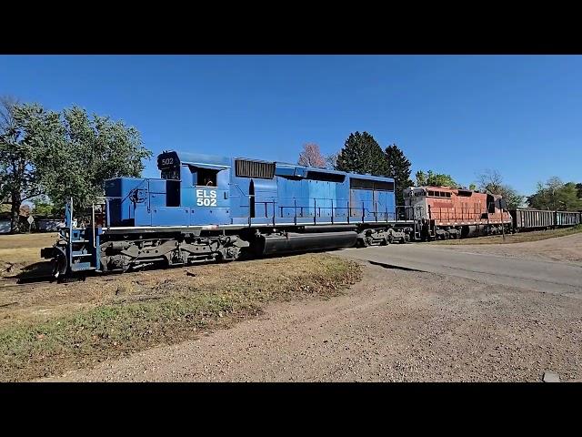 Super Windy Day, Train Rolls By With Scrap Iron, Center Beams and 4 Tanker Cars! | Jason Asselin