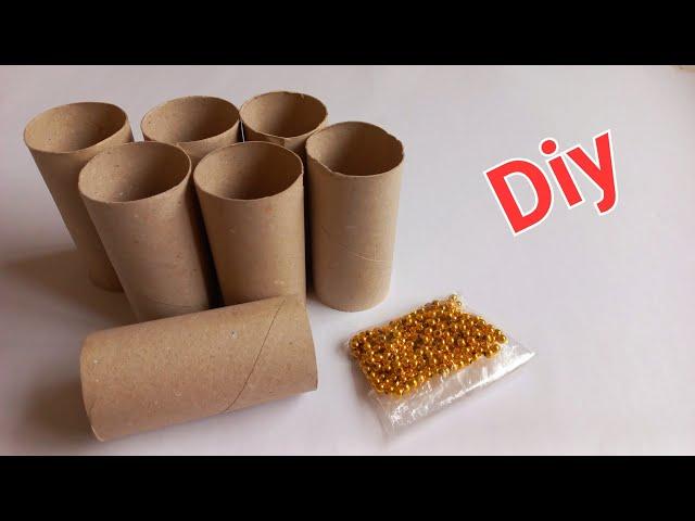 So cute! Christmas decoration ideas with beads and toilet paper rolls - recycling idea