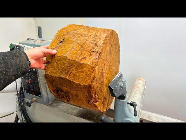 Turning a Giant Oak into a STUNNING Bowl : Woodturning