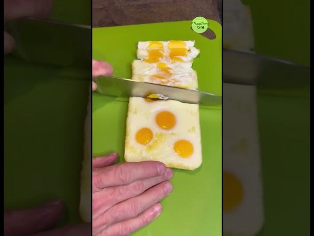 Egg Hack for egg salads!! #kitchenhacks #hardboiledeggs #easycooking #eggsalad #teamterryketo
