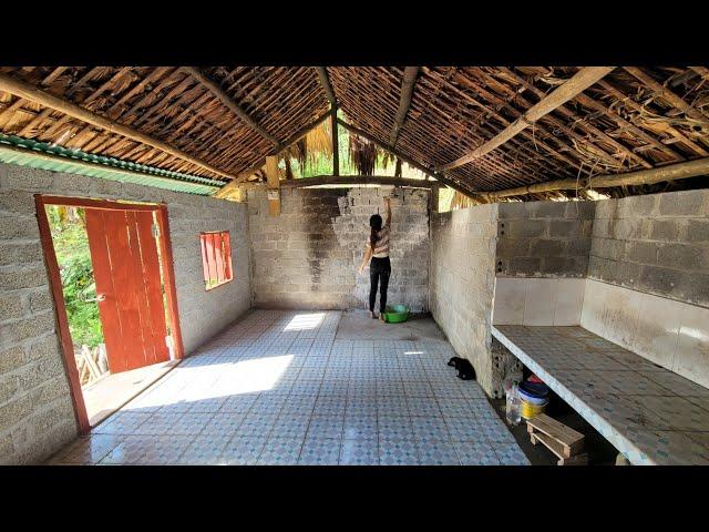 Repaint old walls and complete doors | Ly Thi Duyen