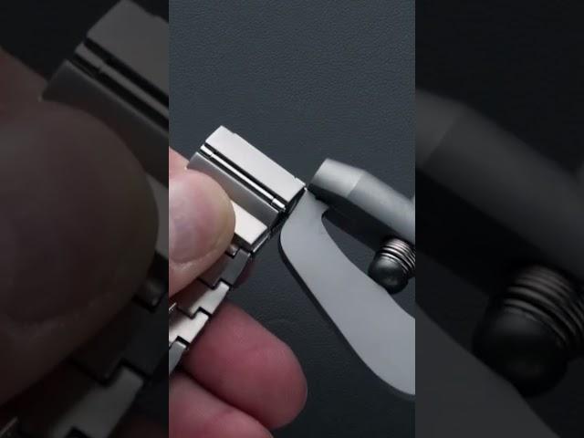 How to Size a Bulova Watch — Sizing Tool Method | How to Remove Links