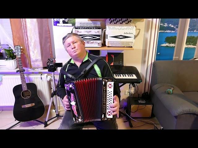 ГАРМОНЬ - Играет Седой Баянист