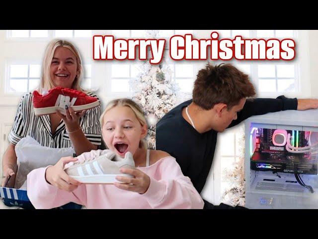 Christmas Day Special | The LeRoys