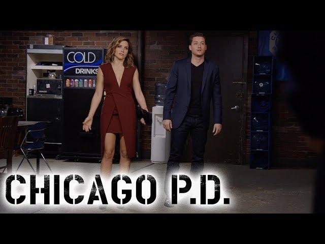 Halstead And Lindsay Go Undercover | Chicago P.D.