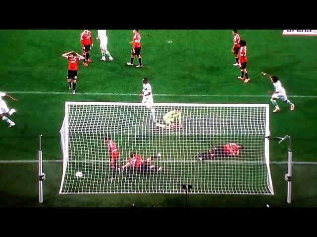 Naldo second goal vs Manchester United