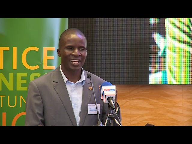 Dr. Emmanuel Manyasa making a presentation