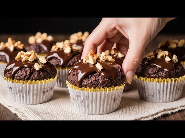 Fluffy Oat Muffins Without Sugar! Quick, Moist & Chocolatey!