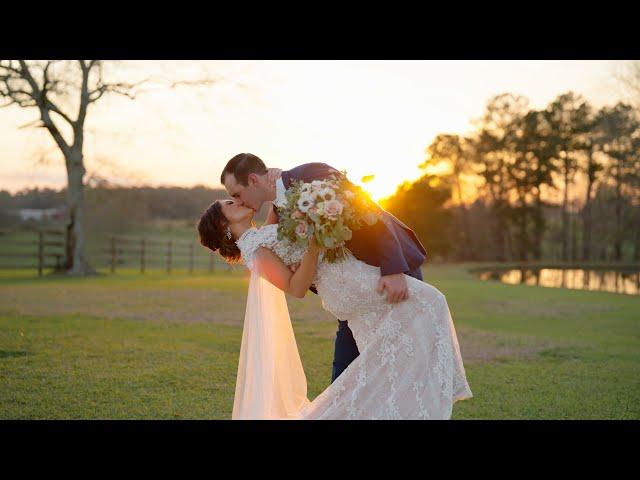 She Picked The Dress He "Didn't Like" - Romantic Spring Wedding At The White Magnolia