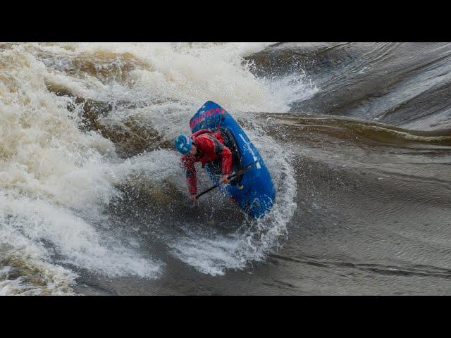 River Tay Kayak Surf