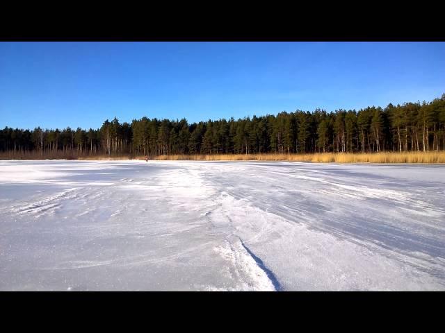 Honda XR400 R Drift on ice with studs @Titurgas ezers