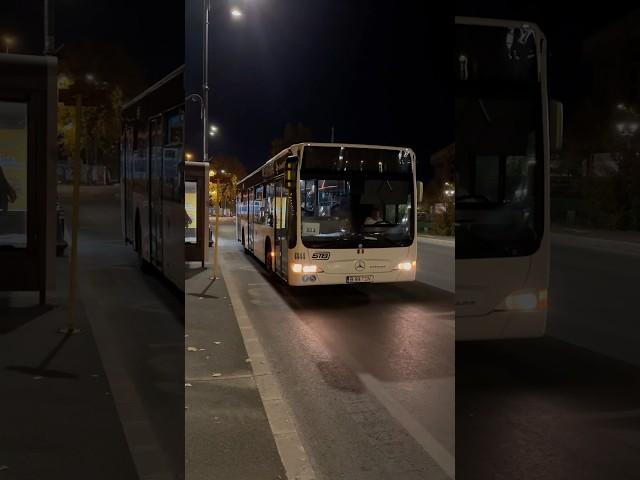 Autobuzul MBC E4 #4844 părăsind stația “Pod Eroilor” pe linia 104