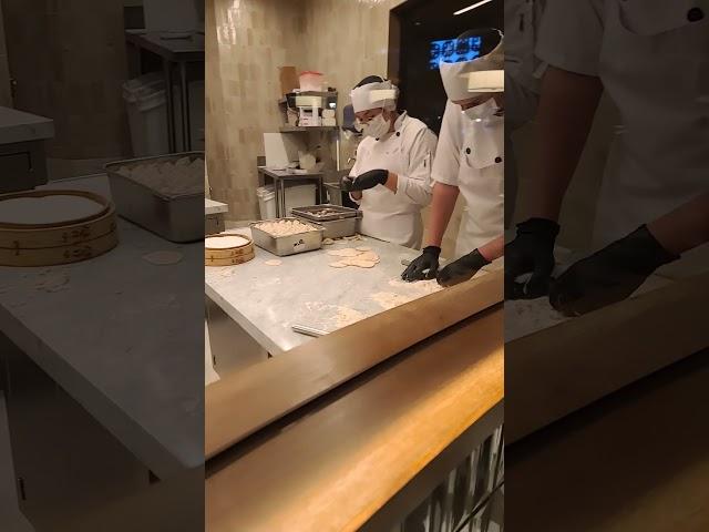 Dumpling makers at din tai fung