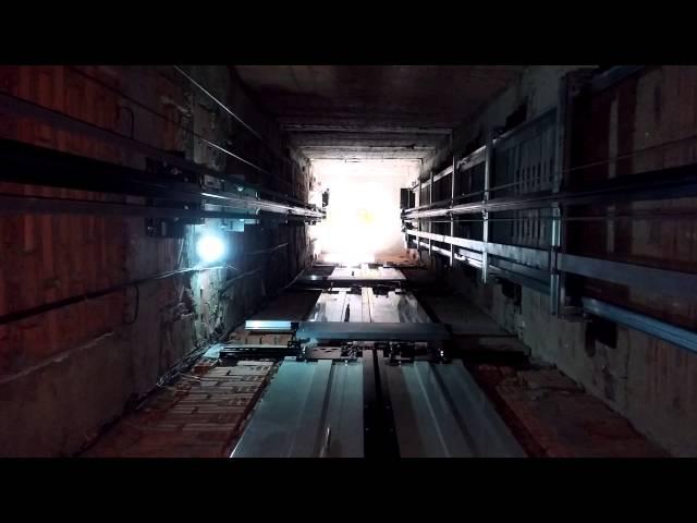 Elevator: First test run / van hanh thu